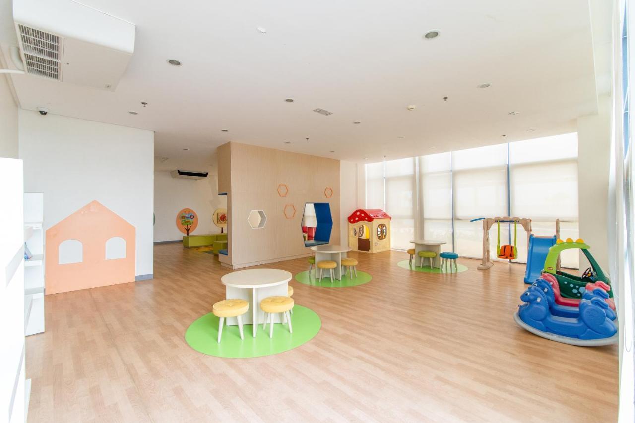 Omp 15C-T2, Seaview, Pool & Beach Access, Near Airport, Fast Wi-Fi, Netflix Punta Engaño المظهر الخارجي الصورة